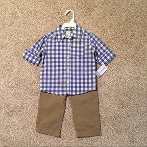 NWT. Carters Boys 2 Piece Set